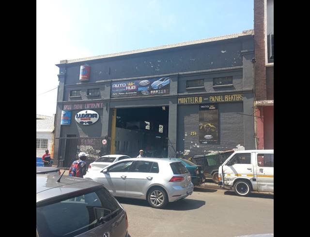 995M² WAREHOUSE FOR SALE IN JOHANNESBURG CENTRAL